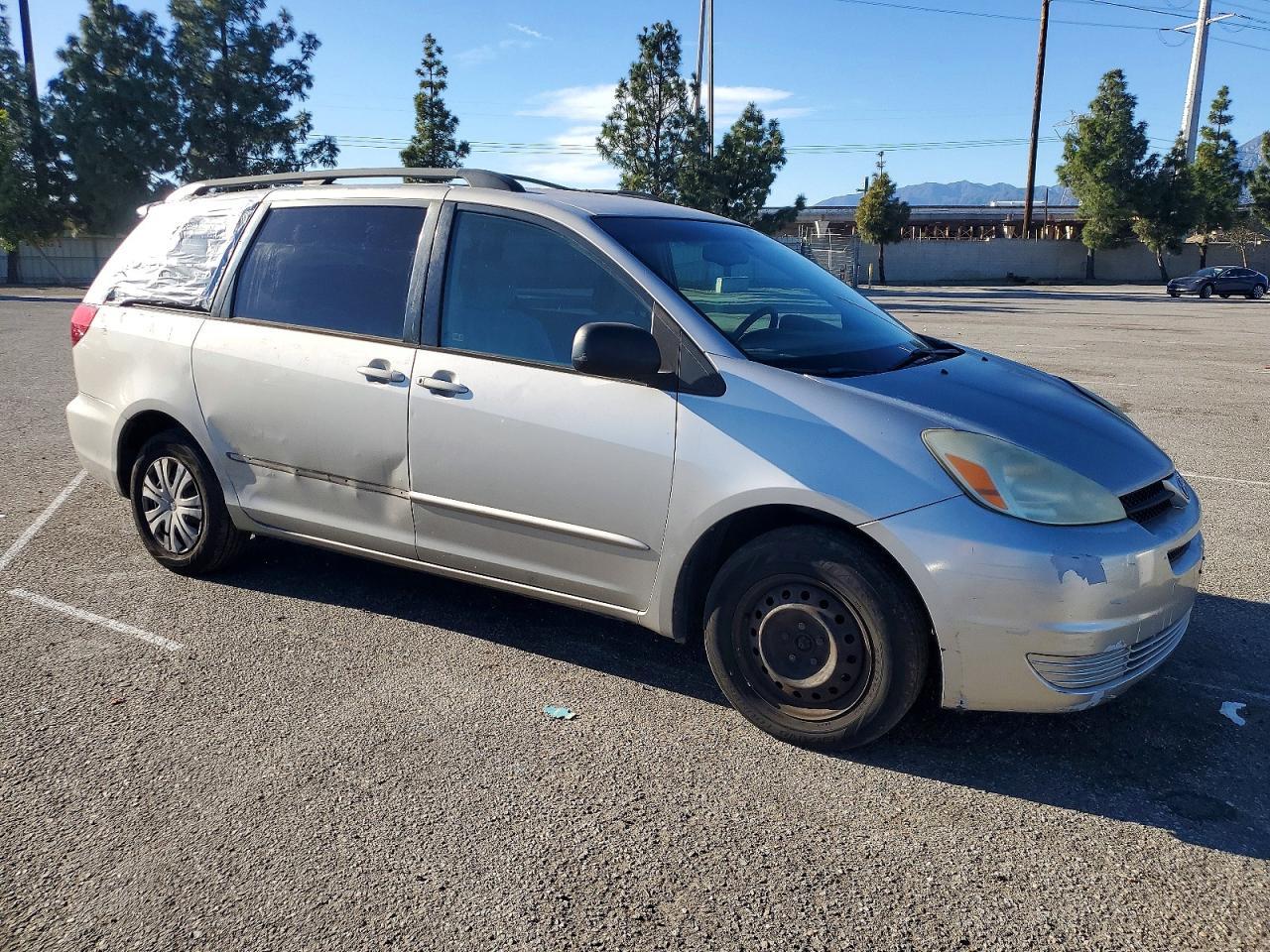 2004 Toyota Sienna ce