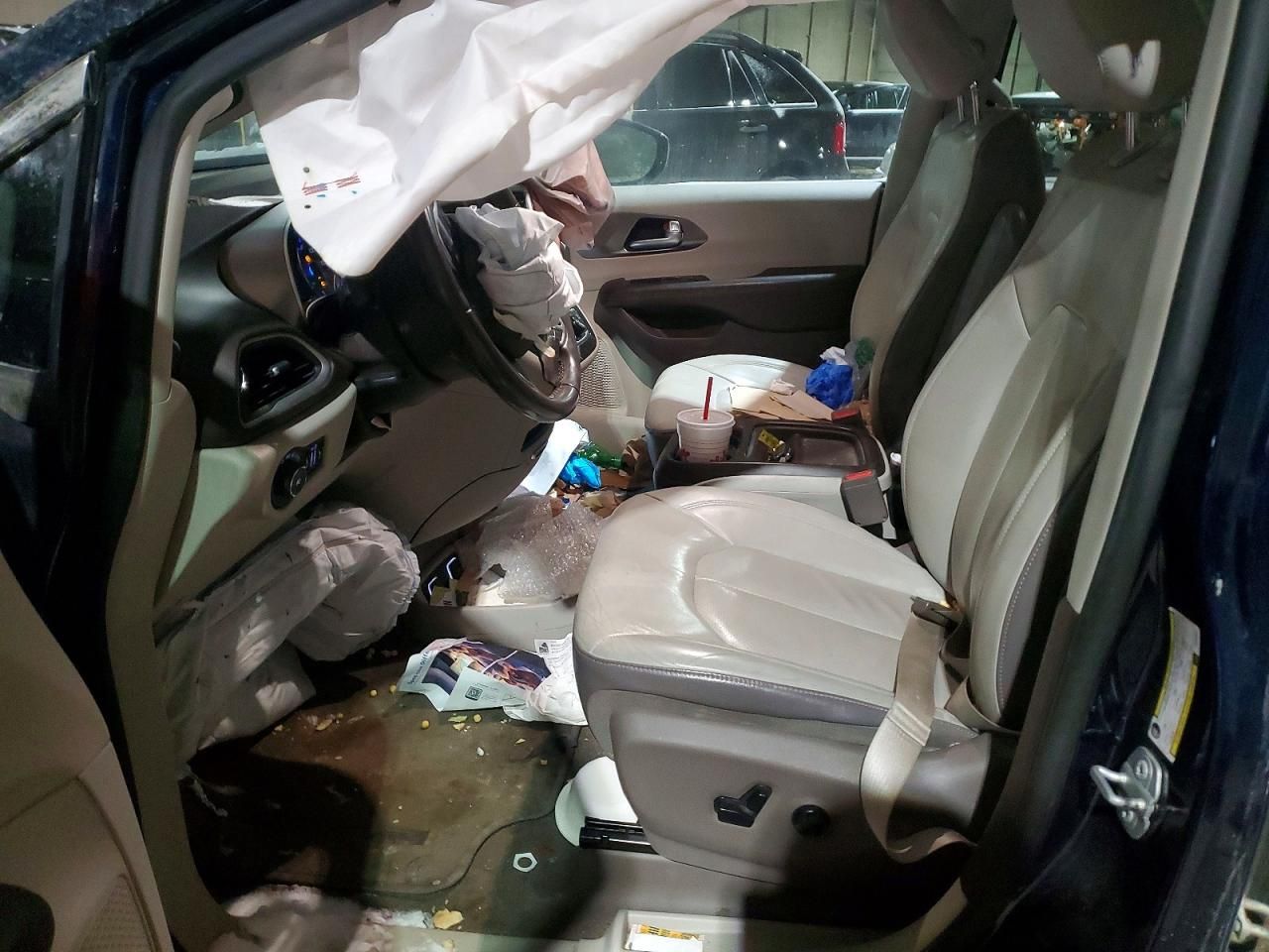 2018 Chrysler Pacifica Touring l