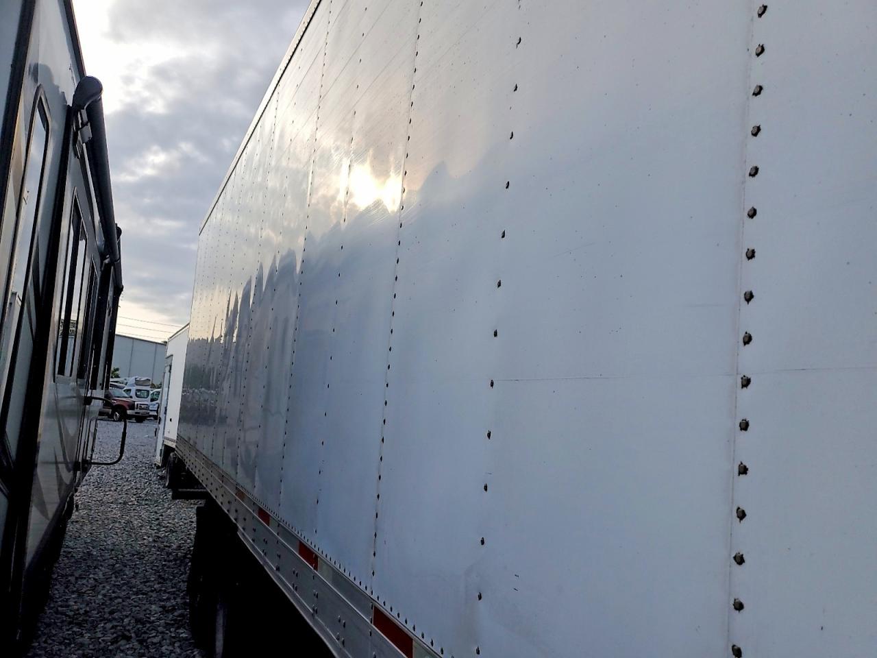 2013 Utility Refrigerated Van Trailer