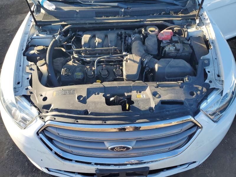 2013 Ford Taurus sel