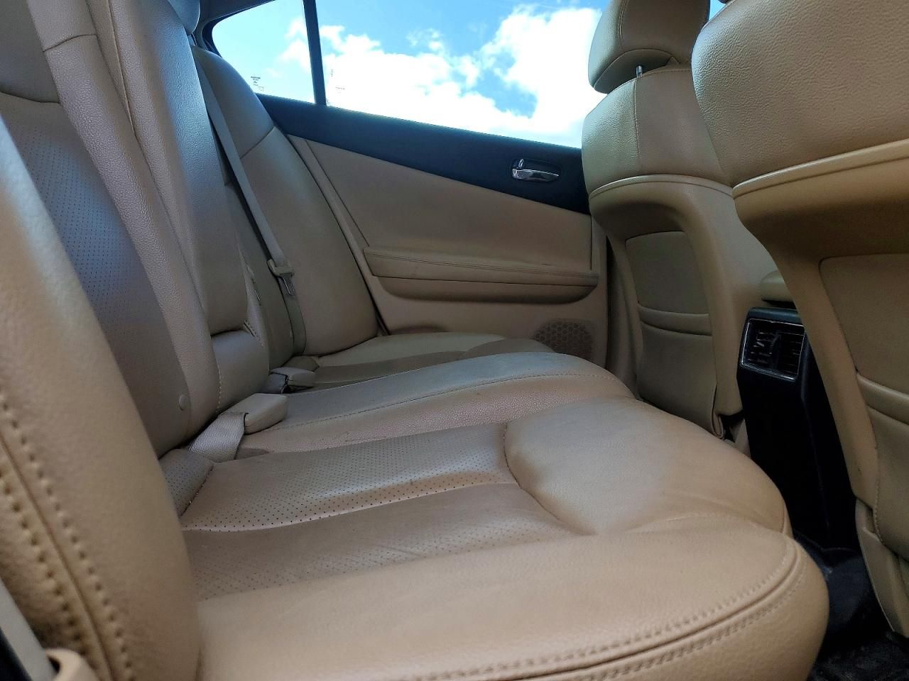 2010 Nissan Maxima s