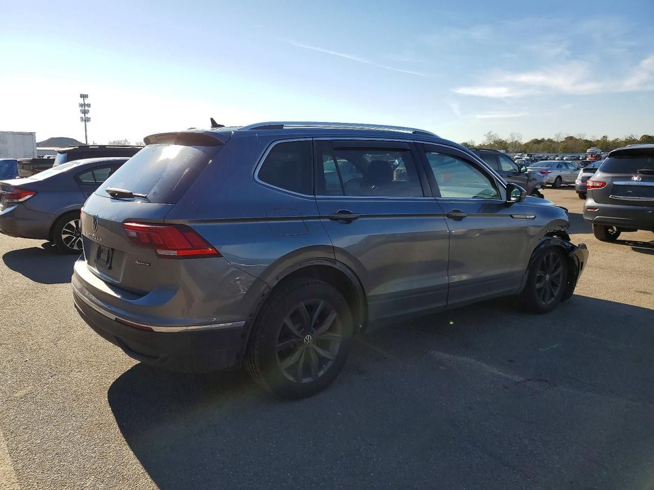 2022 Volkswagen Tiguan se