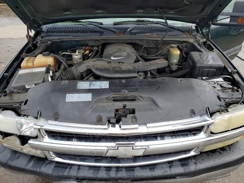 2002 Chevrolet Tahoe C1500