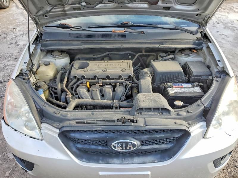 2009 KIA Rondo Base