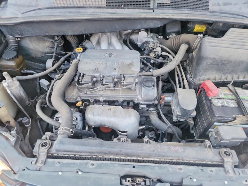 2000 Toyota Sienna le