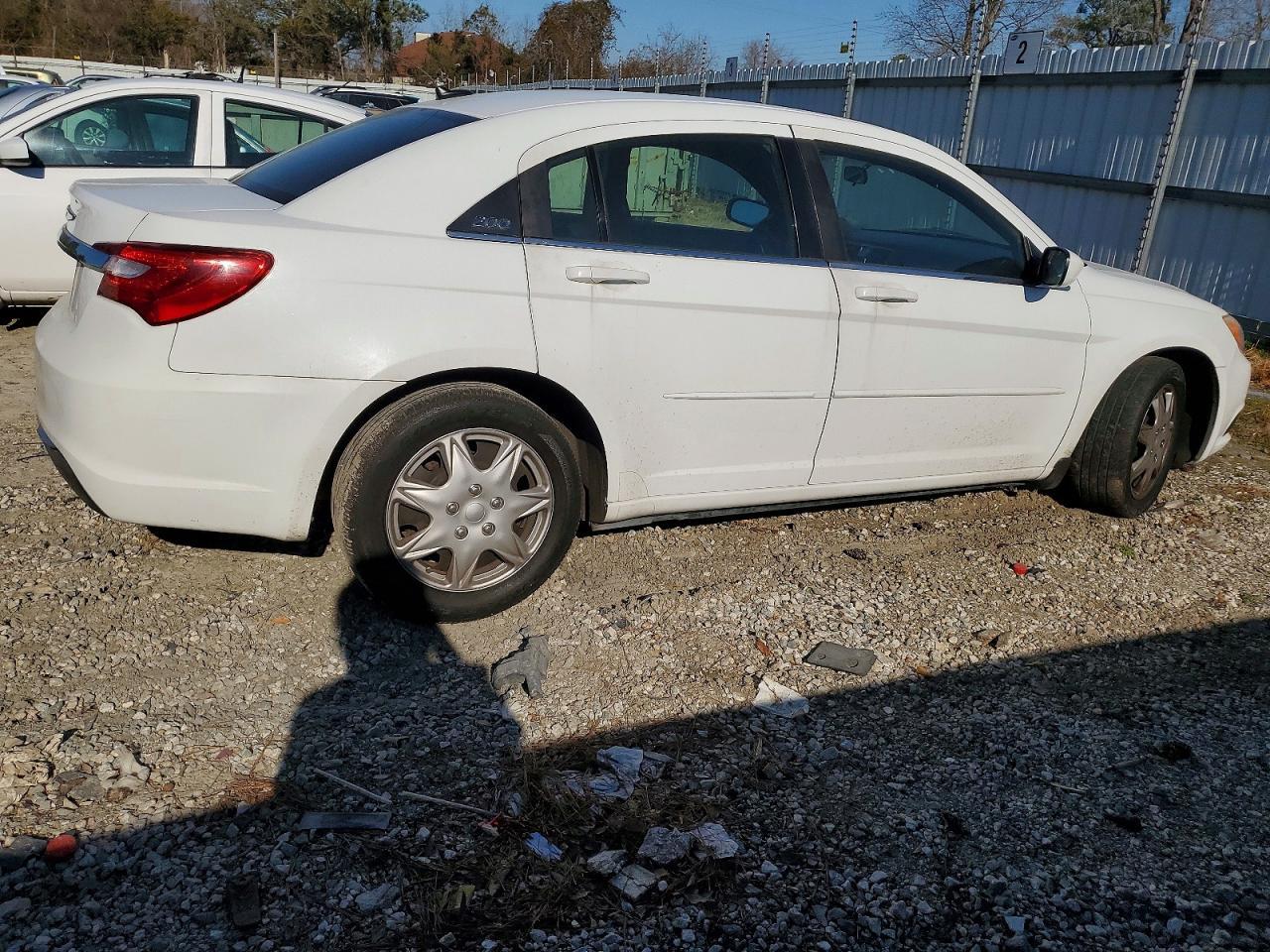 2012 Chrysler 200 lx