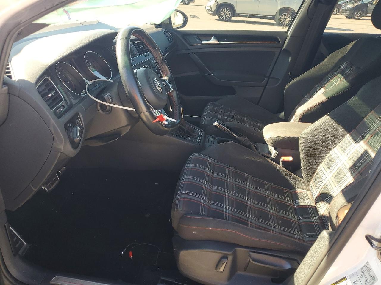 2016 Volkswagen Gti S/se