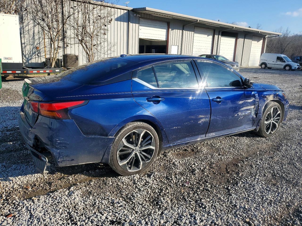 2024 Nissan Altima sr