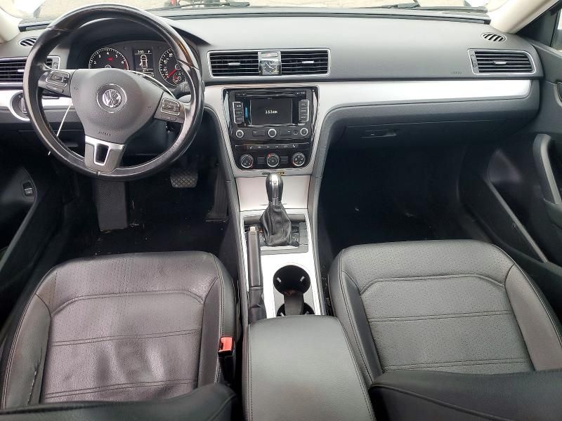 2013 Volkswagen Passat se