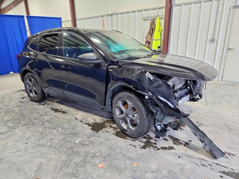 2025 Ford Escape st Line