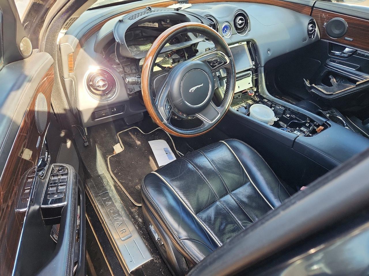 2013 Jaguar Xjl Portfolio