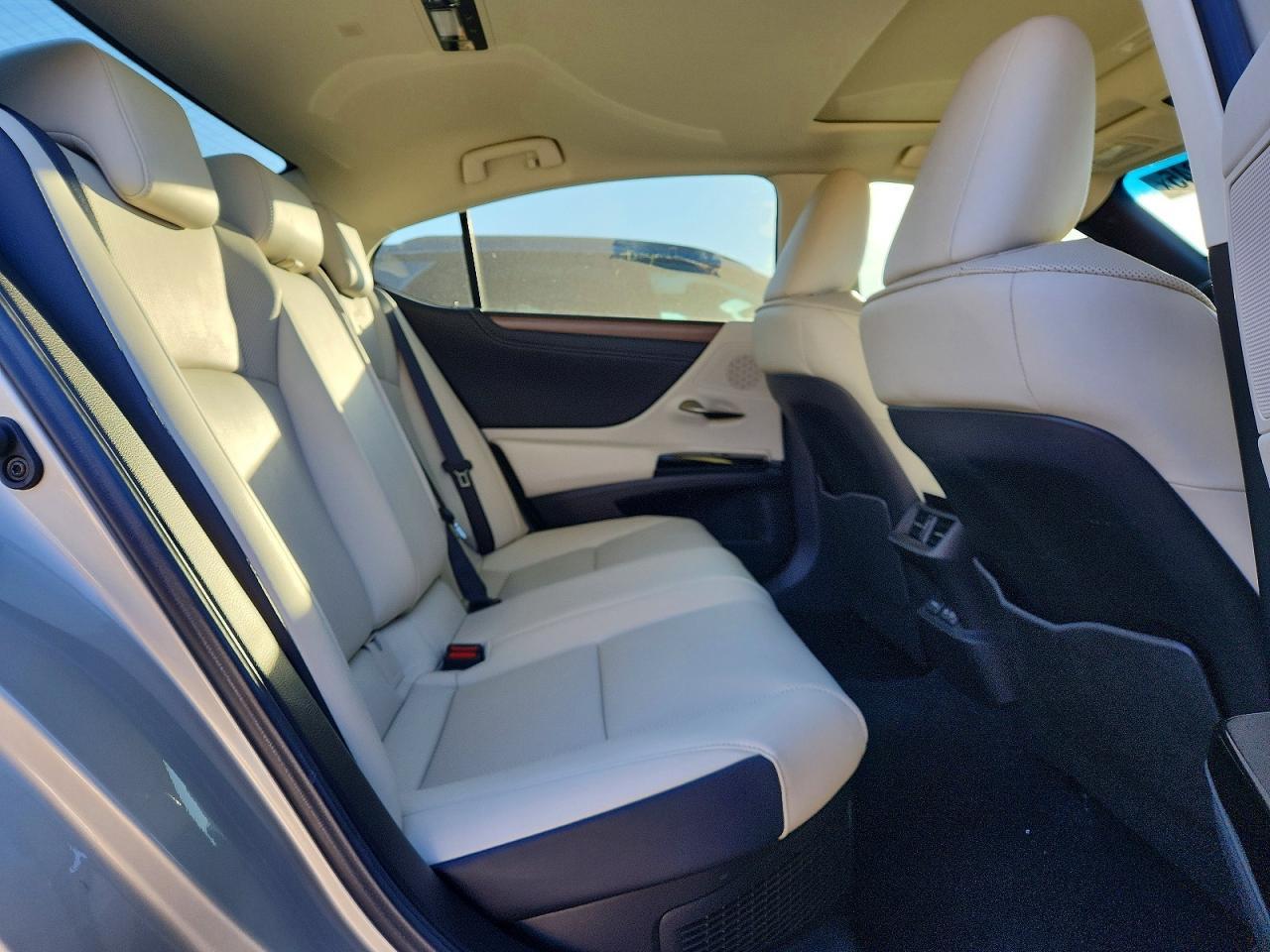 2024 Lexus Es 300h Base