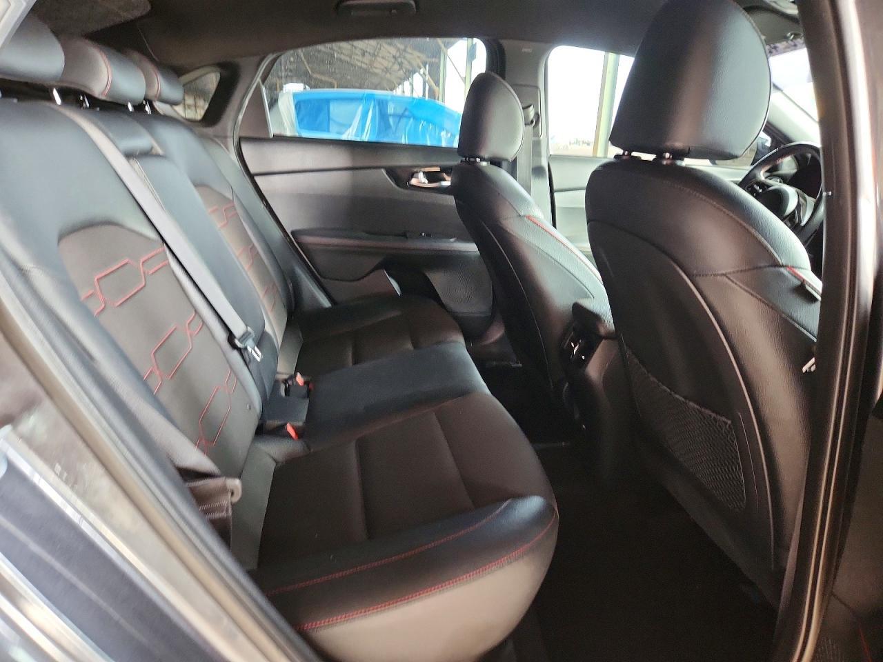 2022 KIA Forte gt
