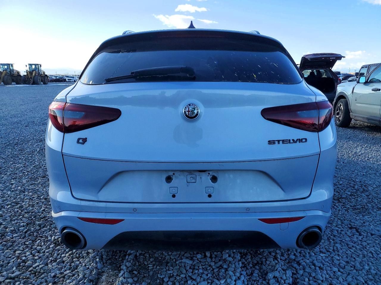 2021 Alfa Romeo Stelvio ti awd