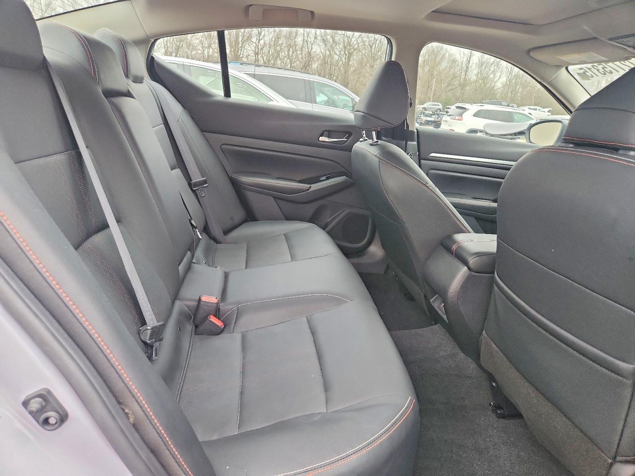 2024 Niss Altima 2.5 sr