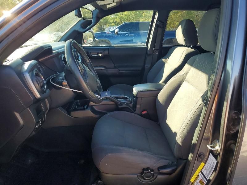 2016 Toyota Tacoma Double cab