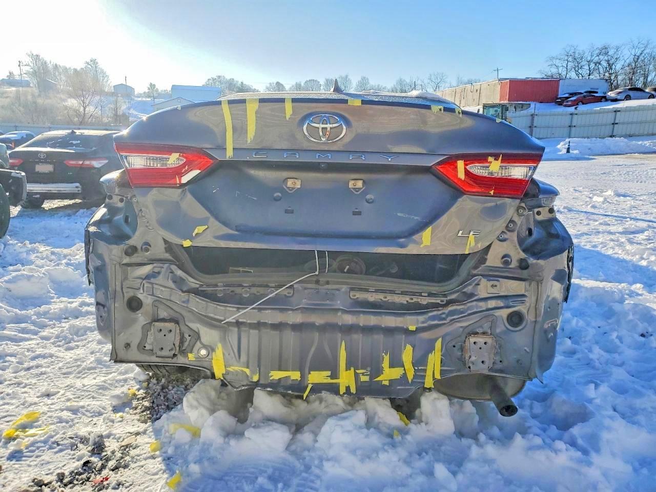 2020 Toyota Camry le