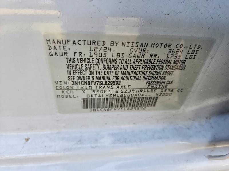 2025 Nissan Versa sr