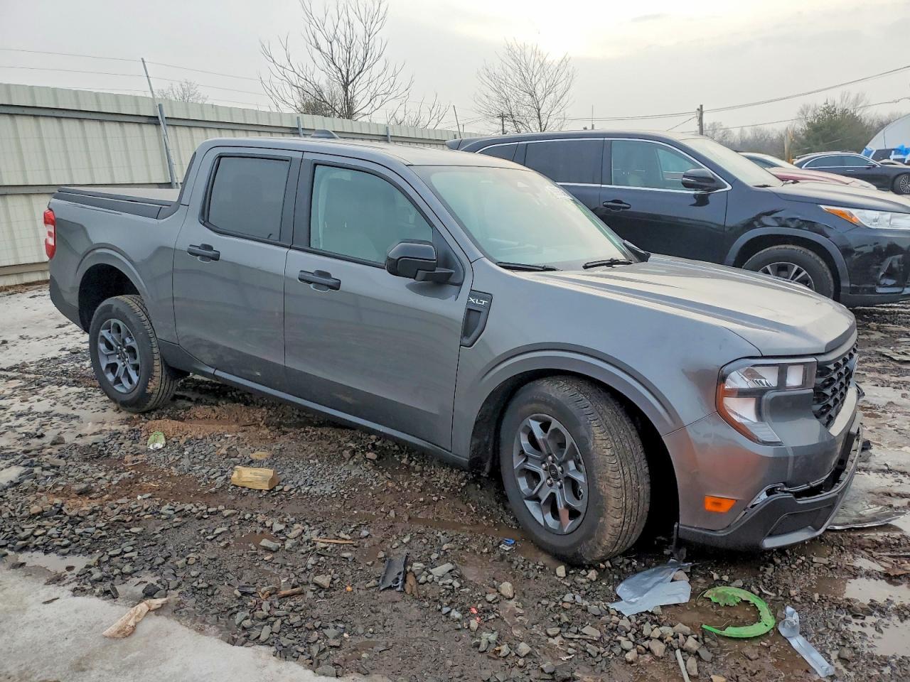 2025 Ford Maverick XLT