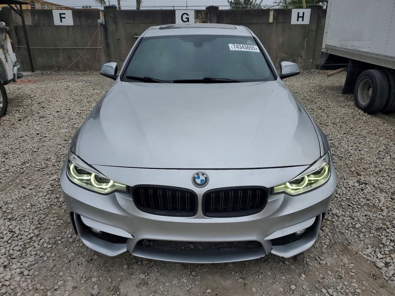 2018 BMW 330 xi