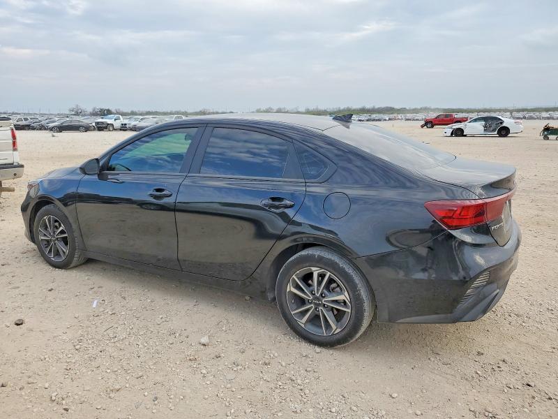2024 KIA Forte lx