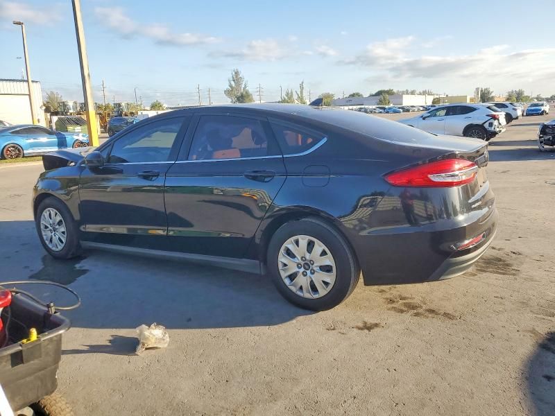 2020 Ford Fusion s