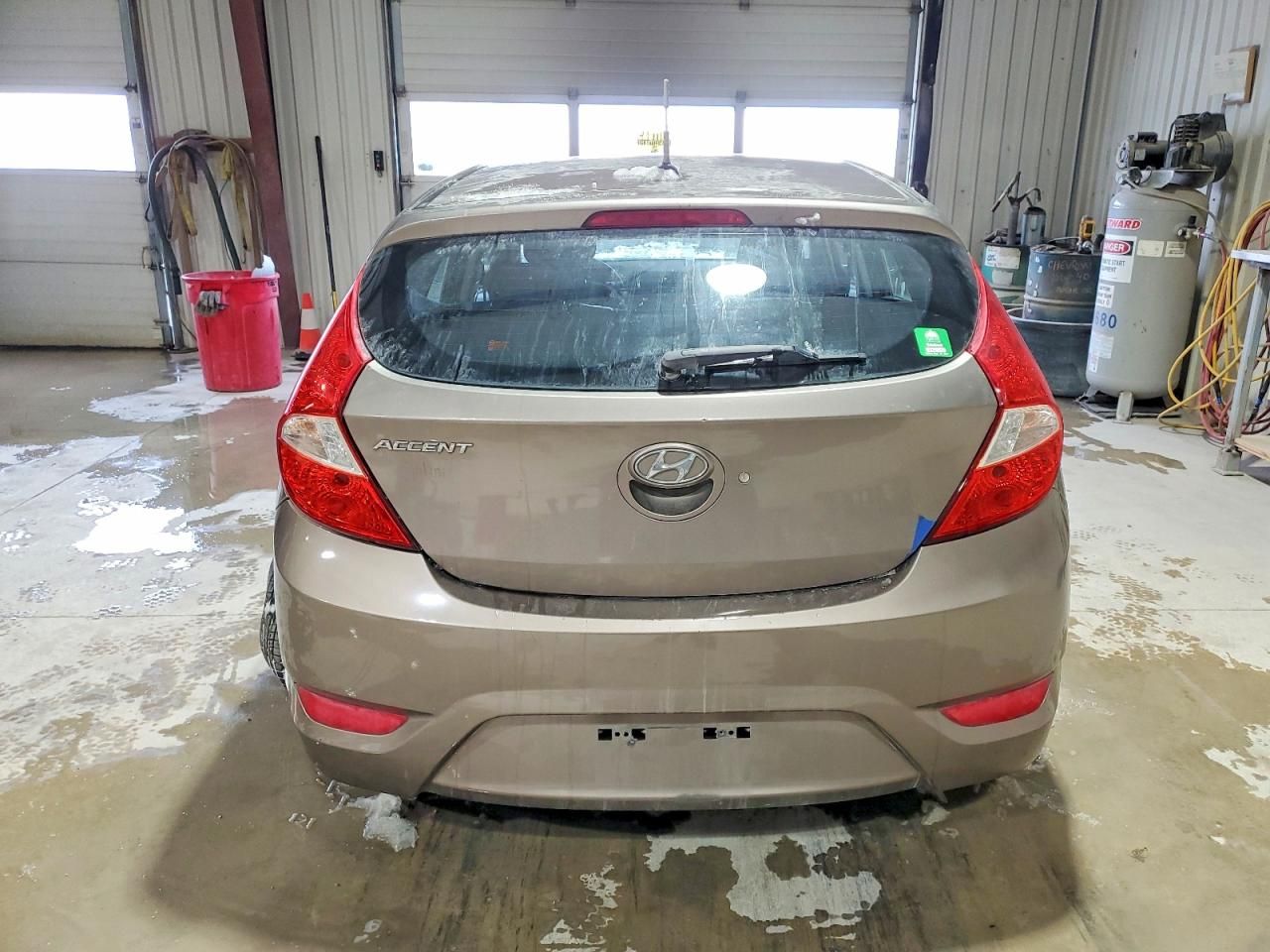 2012 Hyundai Accent gls