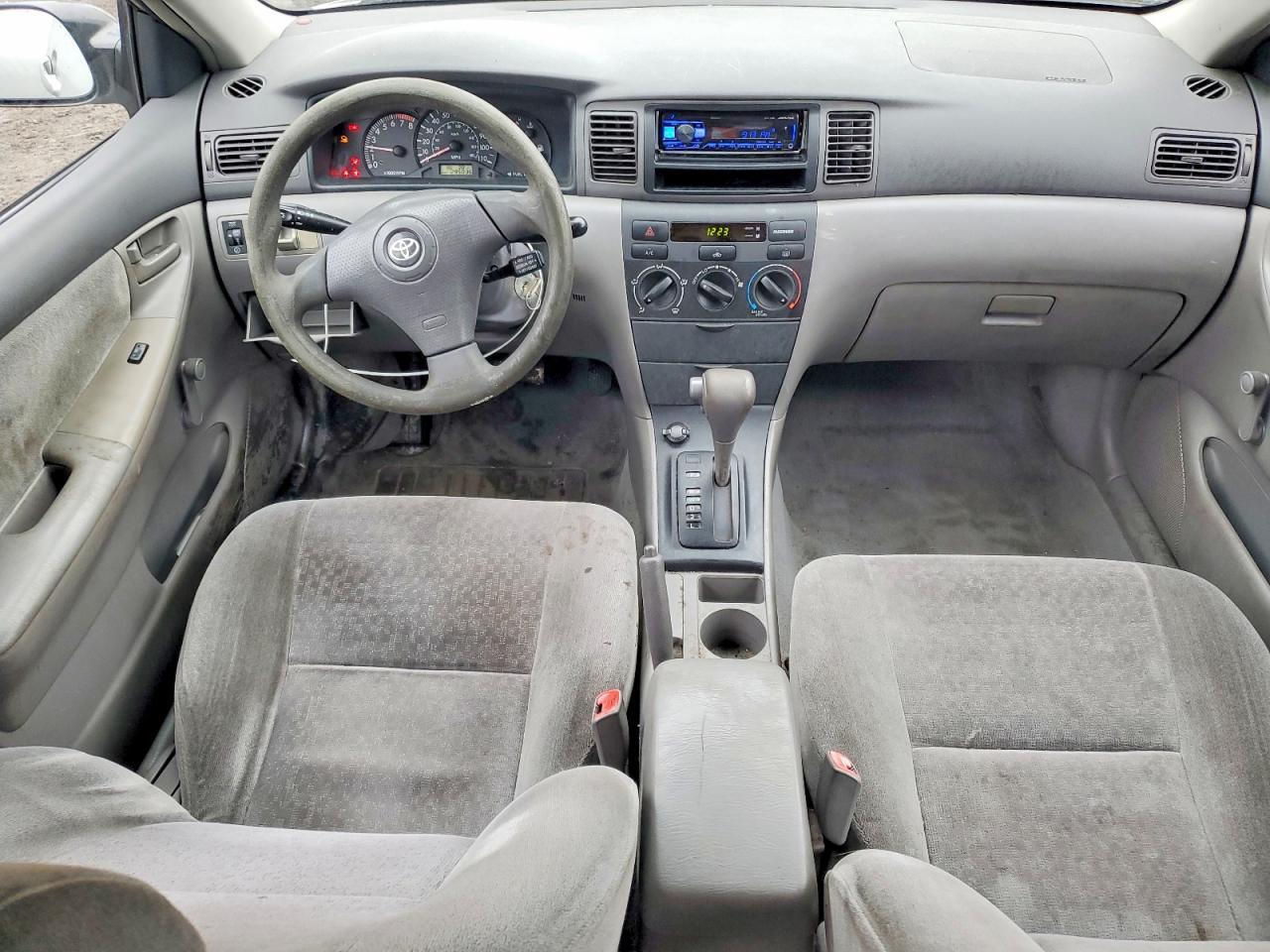 2004 Toyota Corolla ce