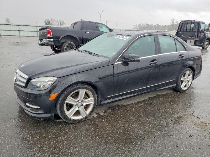 2011 Mercedes-Benz C300