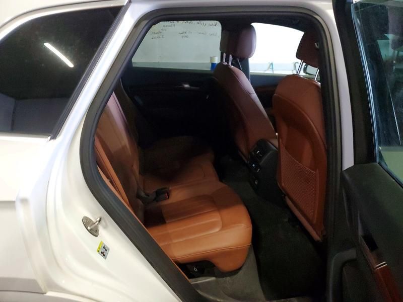 2022 Audi Q5 Premium Plus 45