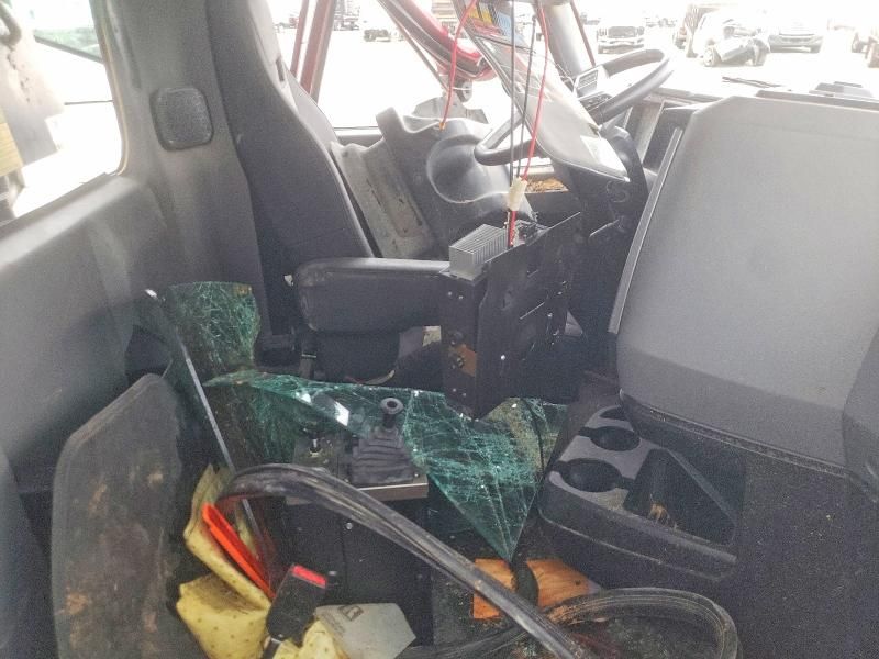 2022 Mack Granite-semi Truck