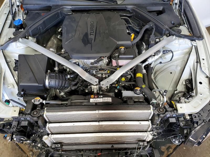 2025 Genesis G70 Base