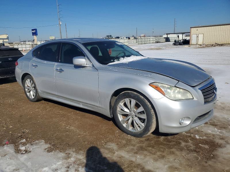 2011 Infiniti M37