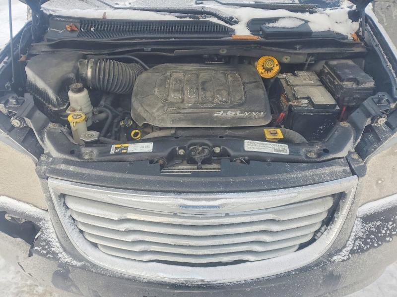 2015 Chrysler Town & Country Touring