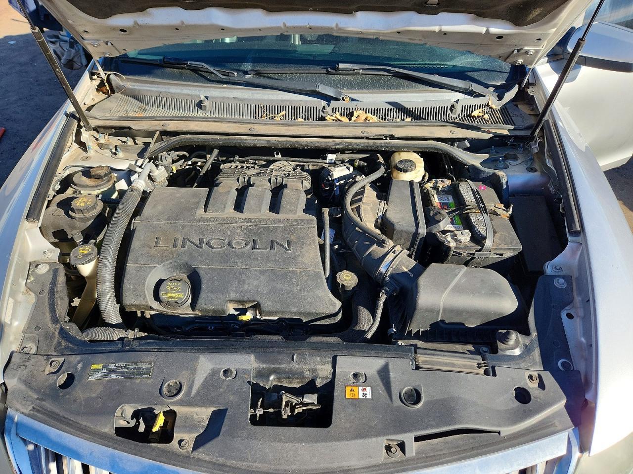 2010 Lincoln MKS