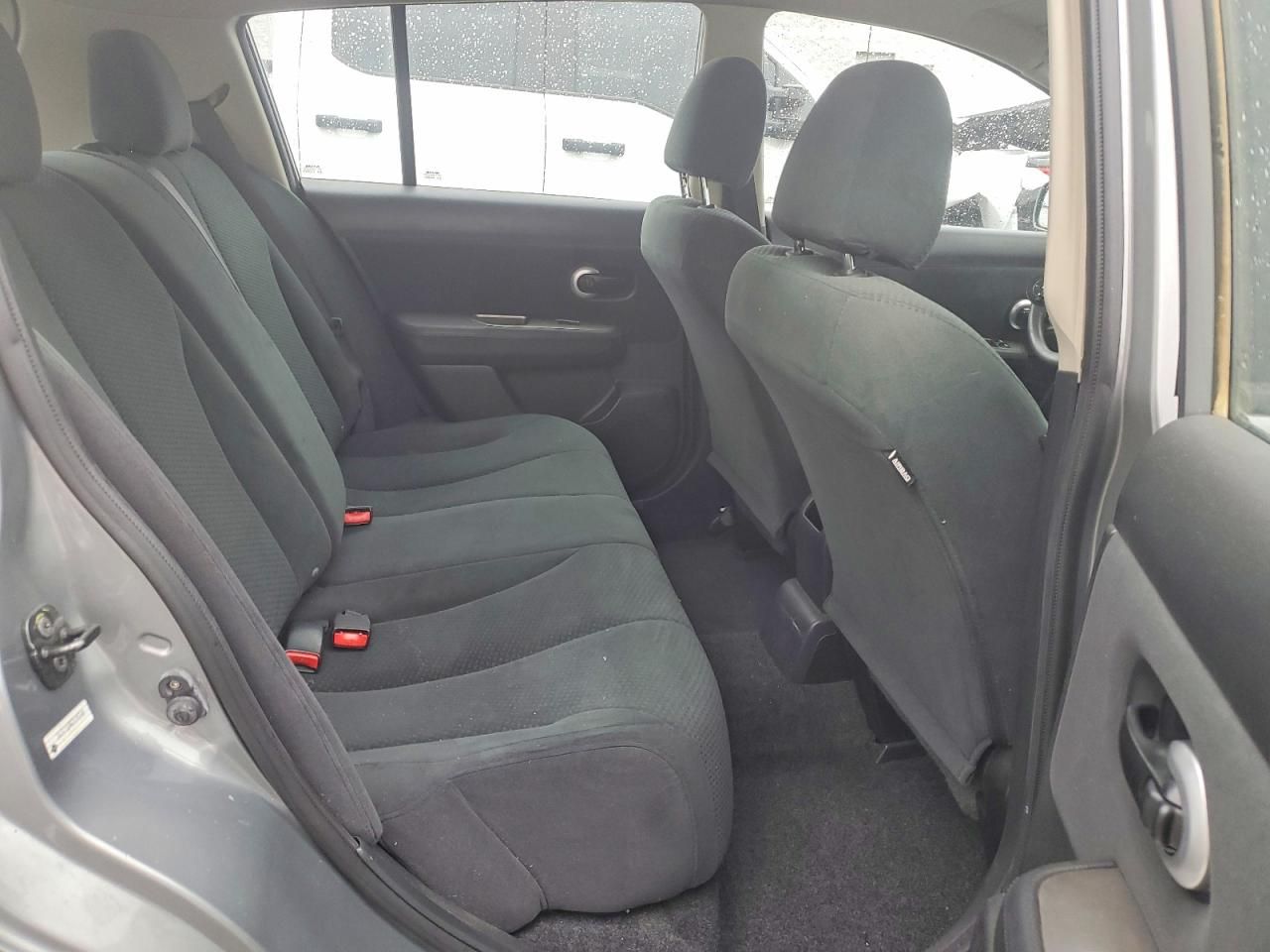 2012 Nissan Versa s