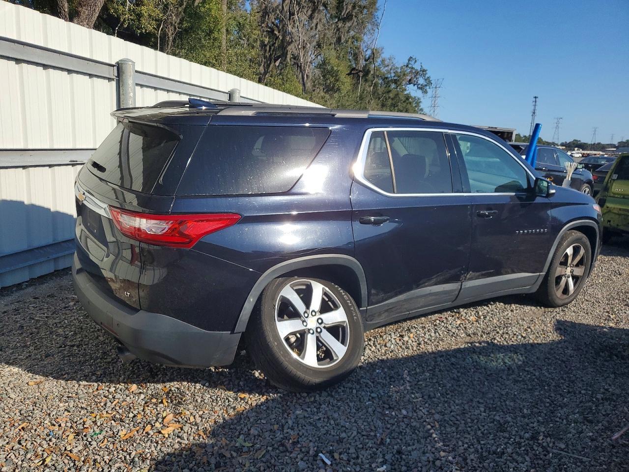 2020 Chevrolet Traverse lt