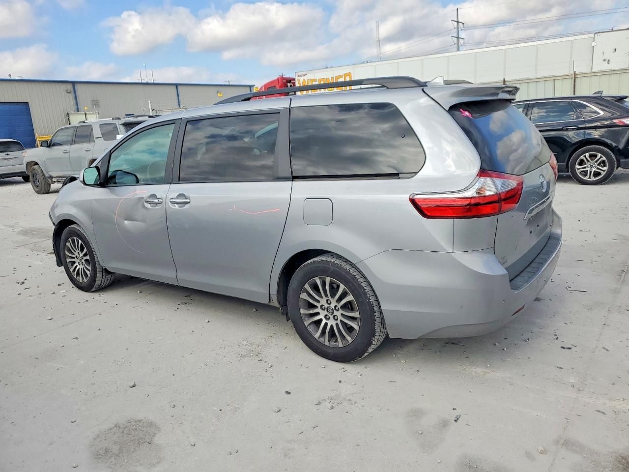 2018 Toyota Sienna xle