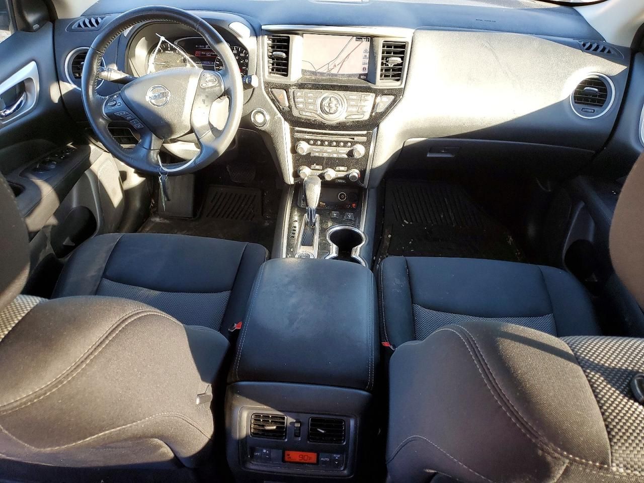 2017 Nissan Pathfinder s