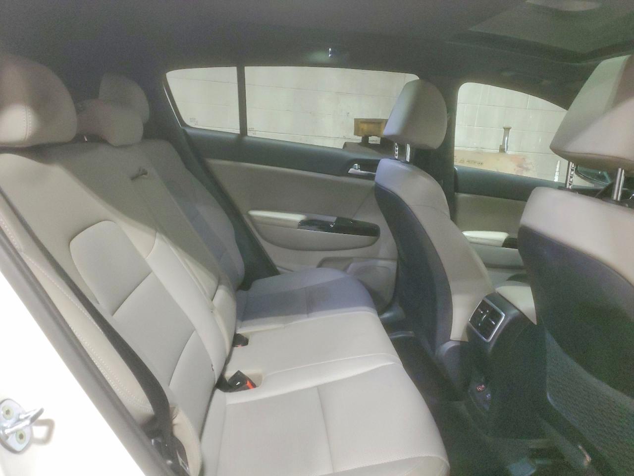2020 KIA Sportage s