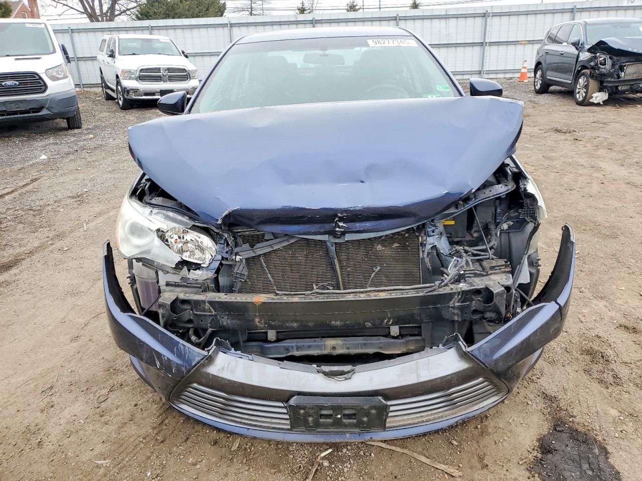 2016 Toyota Camry le