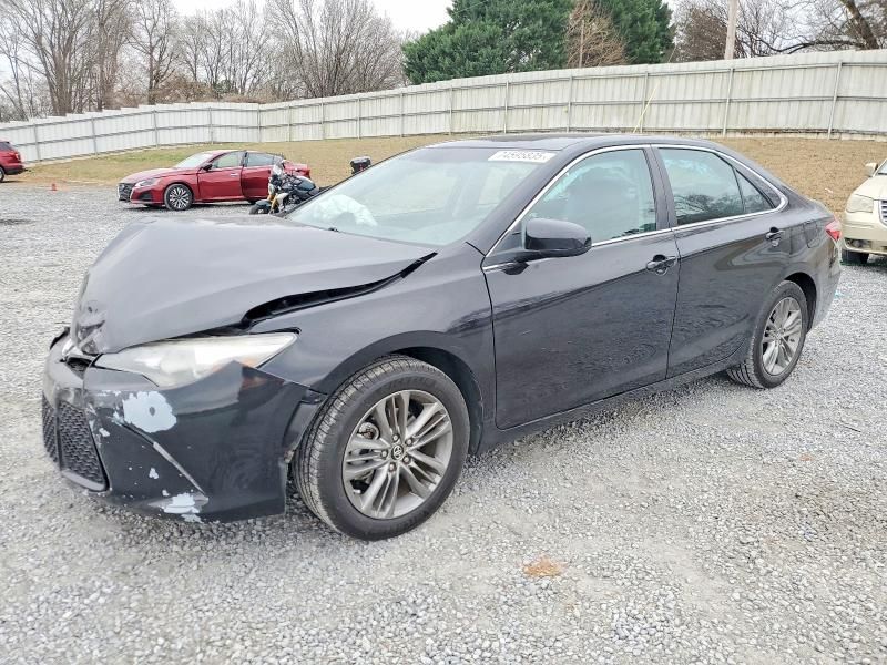 2016 Toyota Camry le