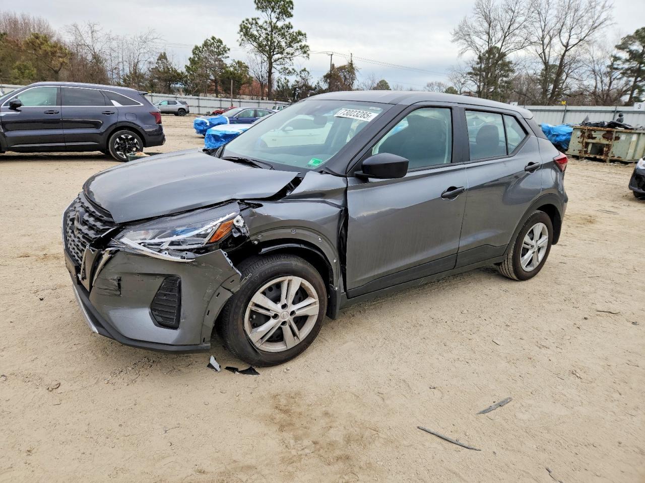 2025 Nissan Kicks Play s