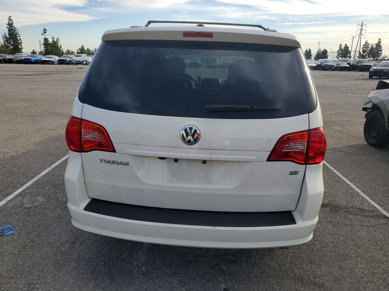 2012 Volkswagen Routan se