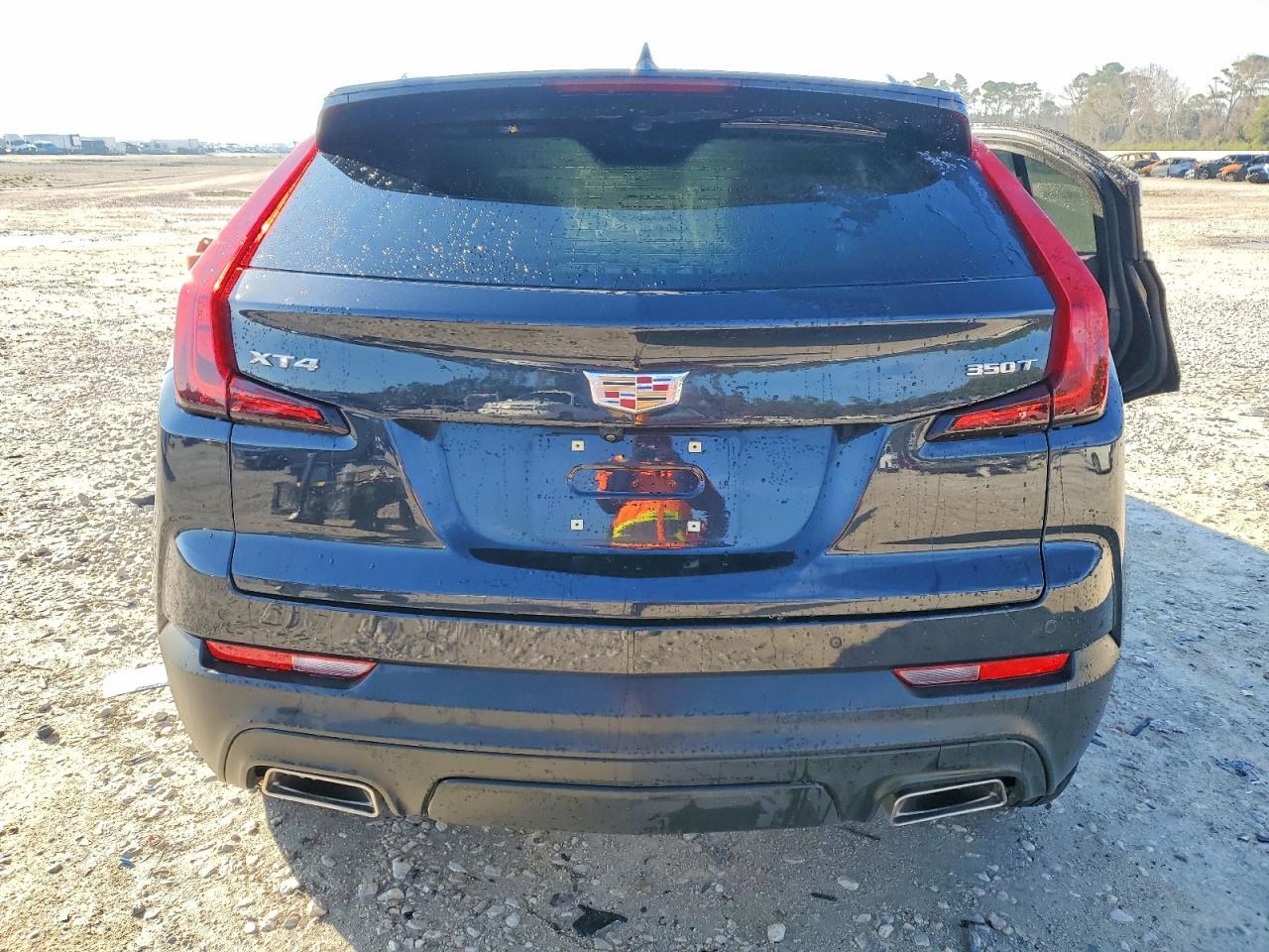 2023 Cadillac XT4 Luxury