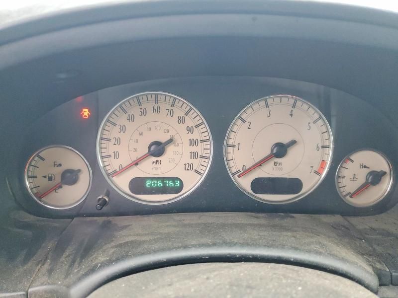 2004 Chrysler Town & Country Limited