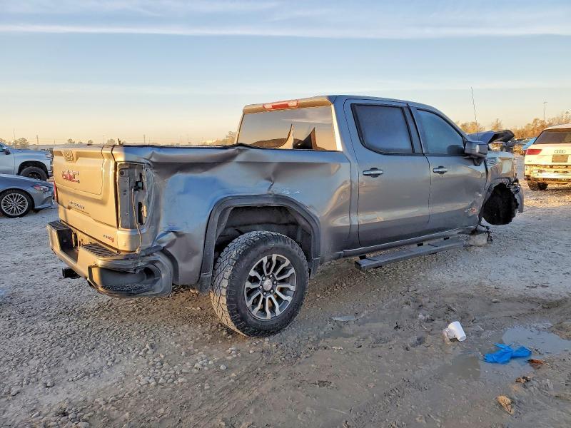 2021 GMC Sierra K1500 AT4
