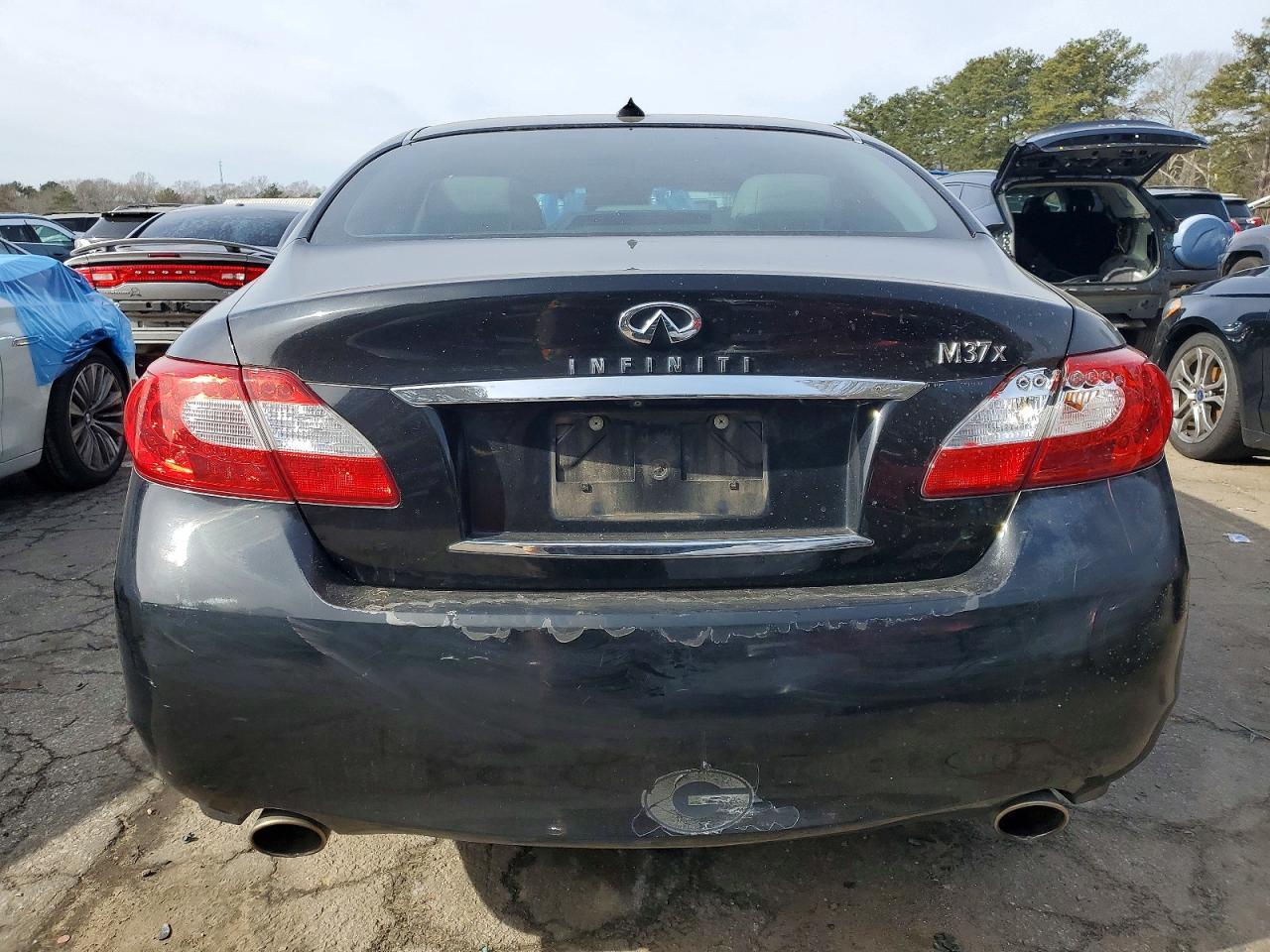 2012 Infiniti M37 x
