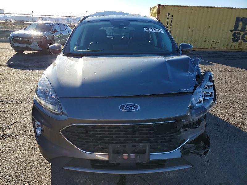 2021 Ford Escape Titanium