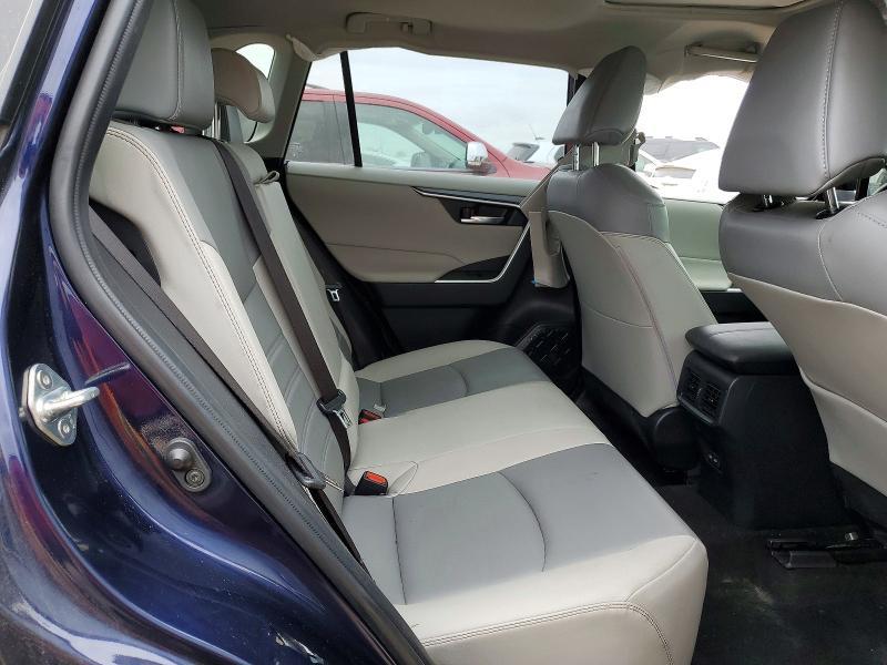 2022 Toyota Rav4 xle Premium